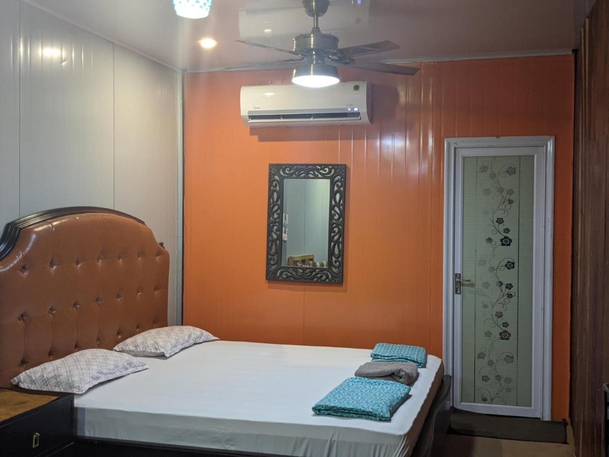 Hotel The Cube Stay New Delhi Exterior photo